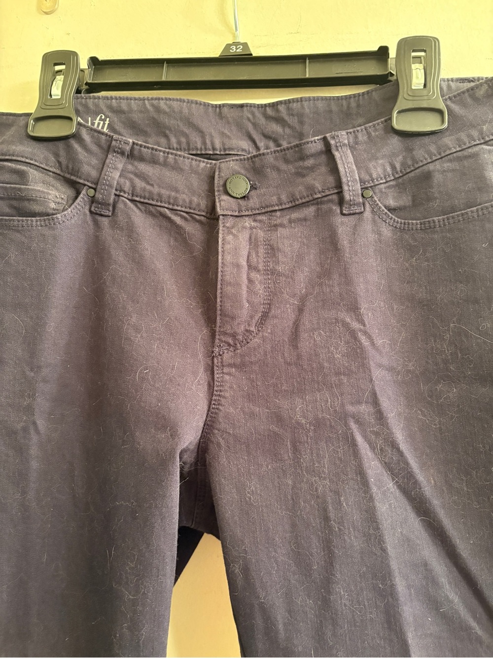 Women’s Navy Stretch Jeans, ankle detail